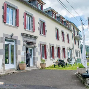Au Coeur Du Volcantal Laveissière